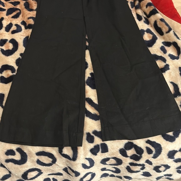 Black Women's linen Pants - Picture 6 of 8